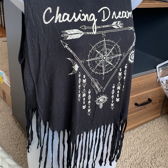 Kali Reve crop top size medium - Picture 3 of 4